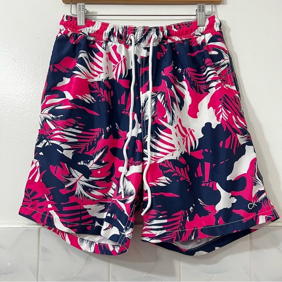 Calvin Klein Men M Pink Quick Dry UPF 50 Island Camo Elastic Waist Swim Trunks - Picture 2 of 11